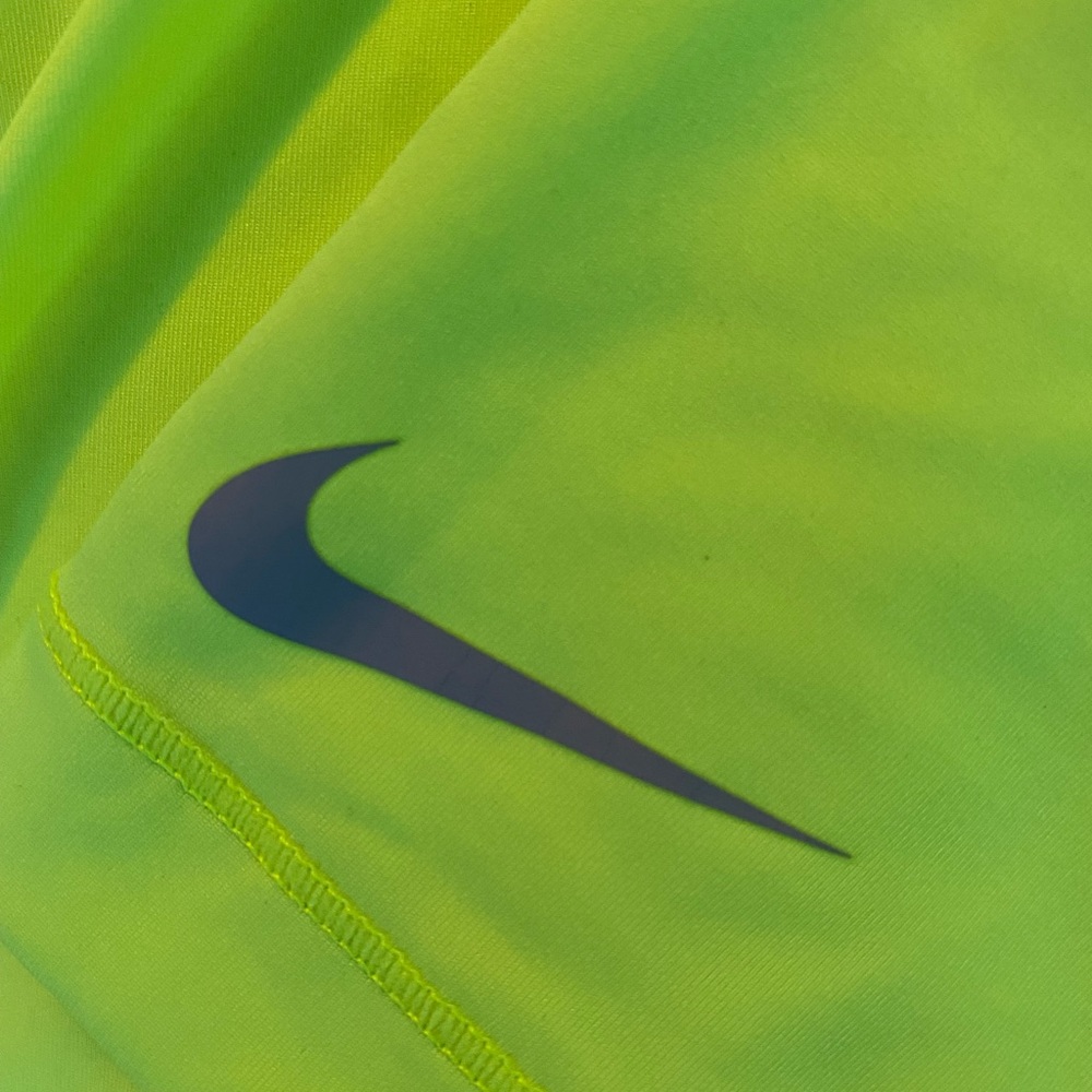 Nike Pro Dri-Fit Capri Leggings - Picture 3 of 6